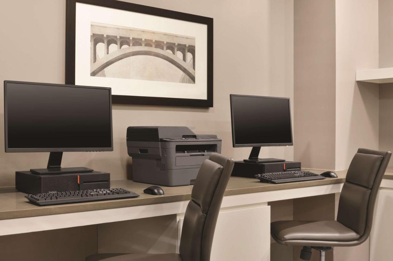 Country Inn & Suites By Radisson, Belleville, On エクステリア 写真